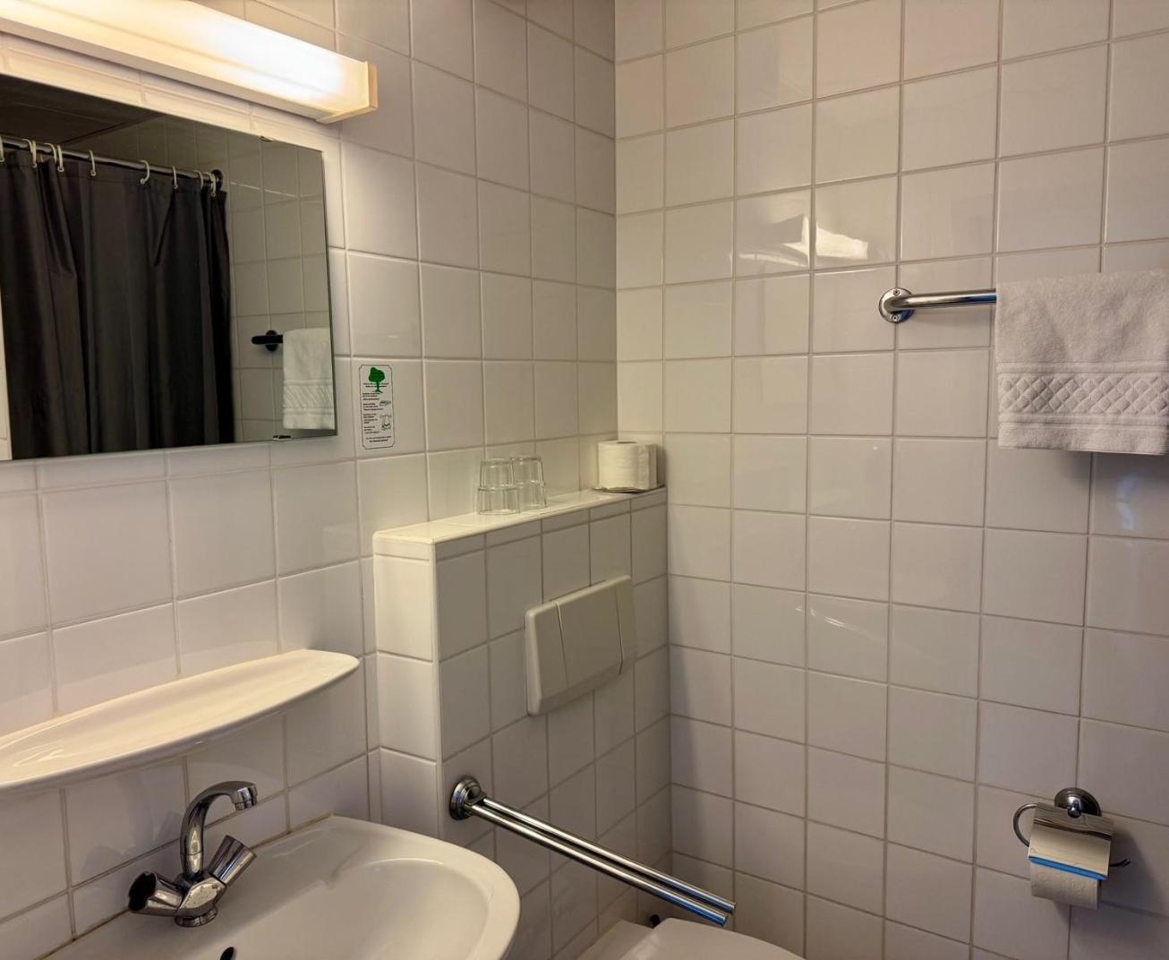 Gaestehaus Hassloch/Pfalz Buitenkant foto